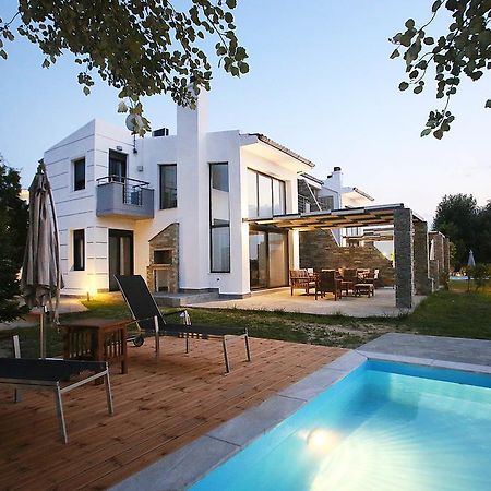 Sunny Sani Luxury Villas الغرفة الصورة