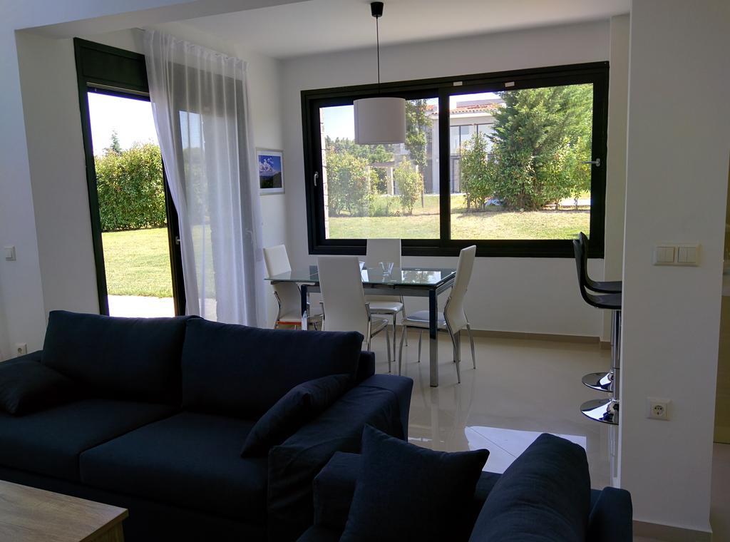 Sunny Sani Luxury Villas الغرفة الصورة